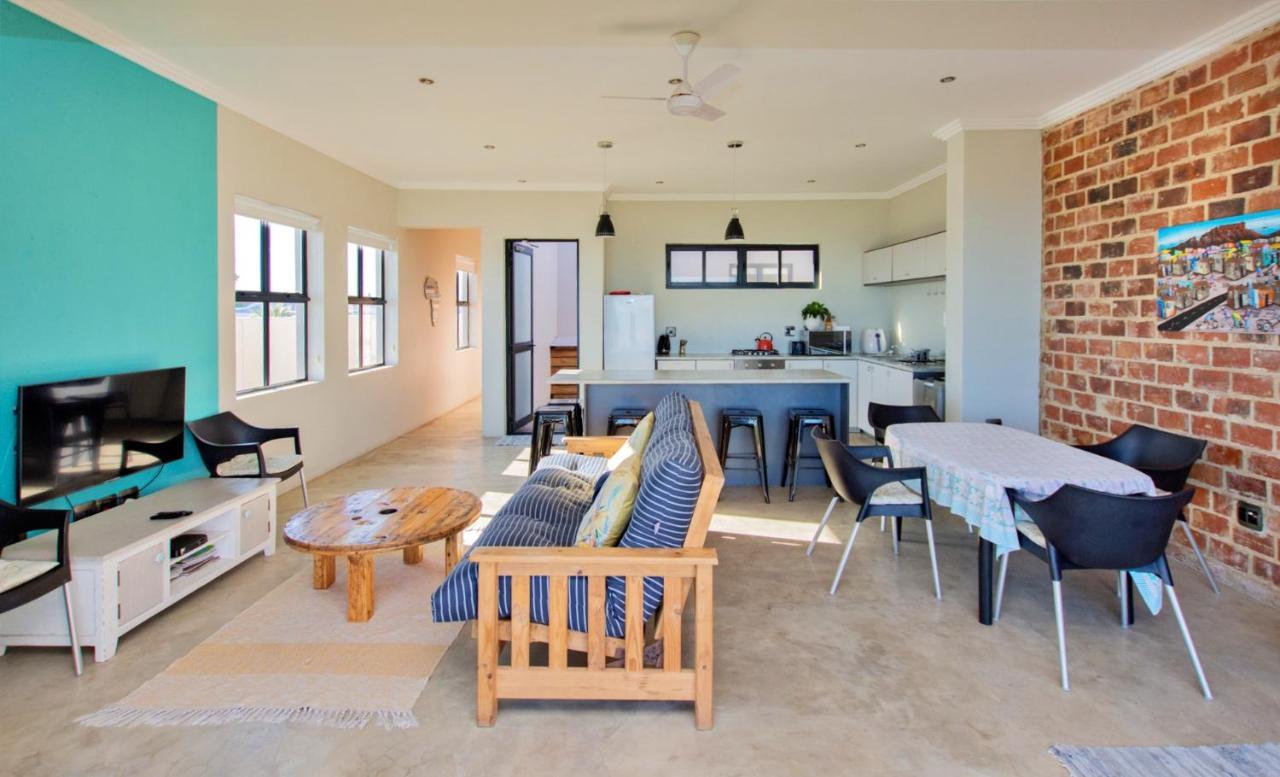 Beach Breakaway Apartment Langebaan Esterno foto