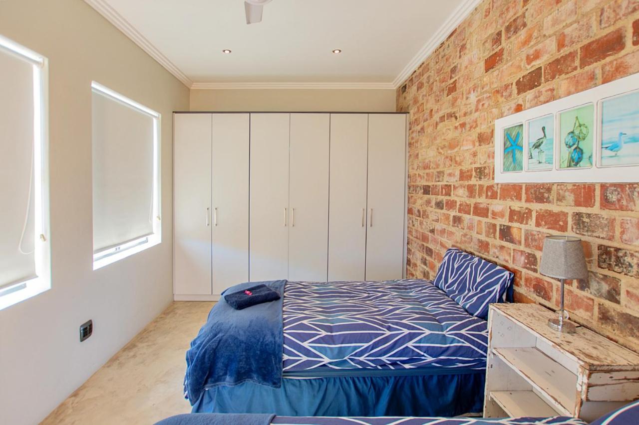 Beach Breakaway Apartment Langebaan Esterno foto